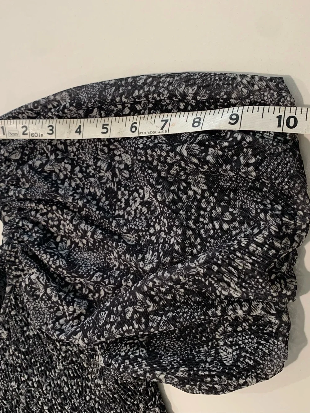 Anthropologie Aurelia Black & White Ditsy Floral Smocked Puff Sleeve Top EUC, XL